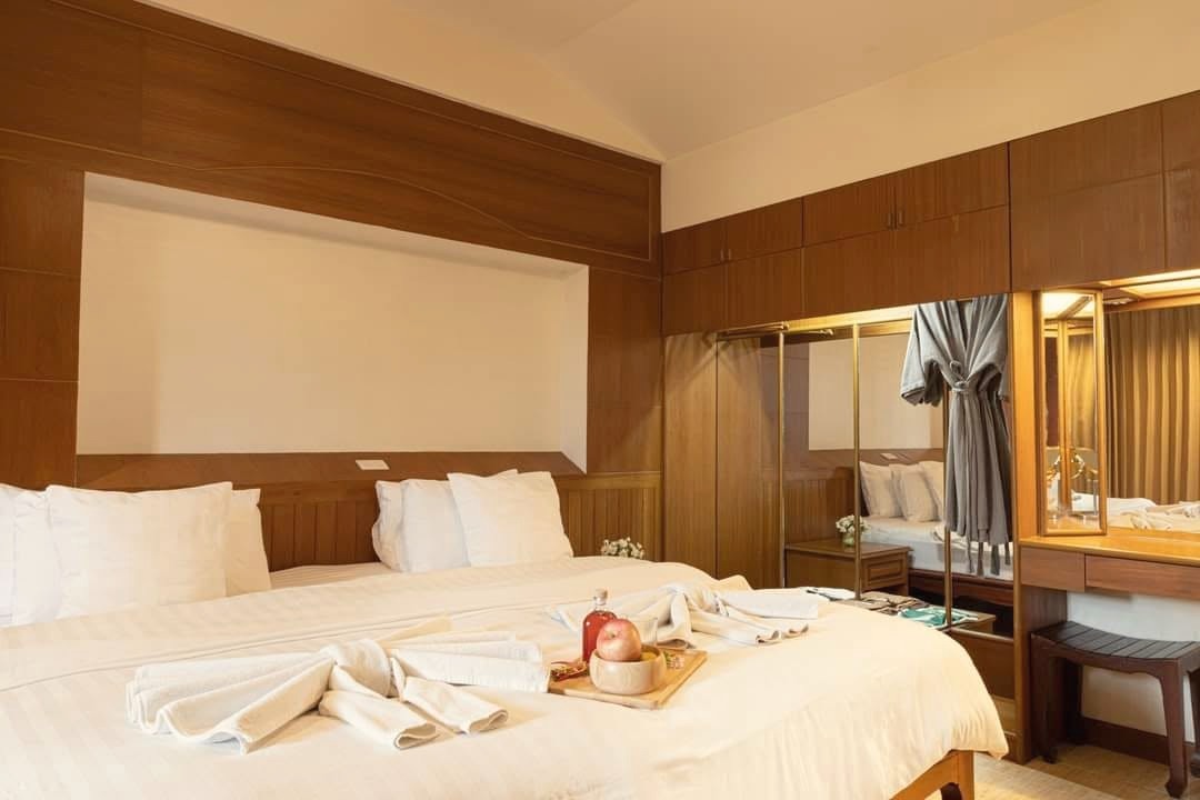 ห้องพักเตียงใหญ่ Country Lakeview Hotel